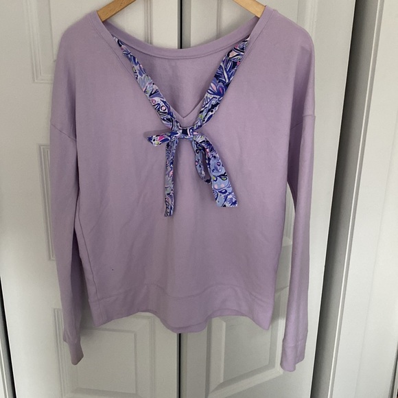 Cute lily pullitzer top long sleeve - Picture 2 of 3